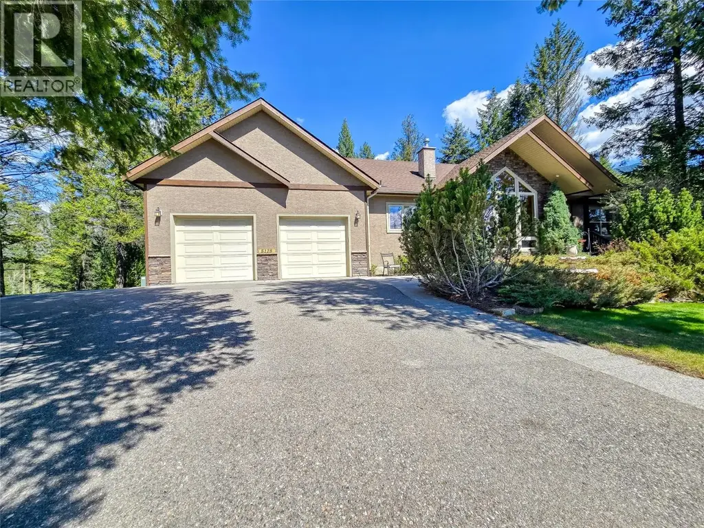 8128 Duby Road, Radium Hot Springs